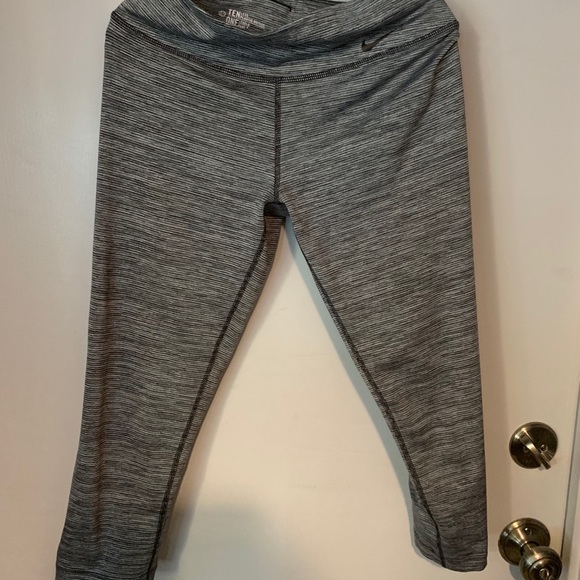 Workout pants - Picture 1 of 3